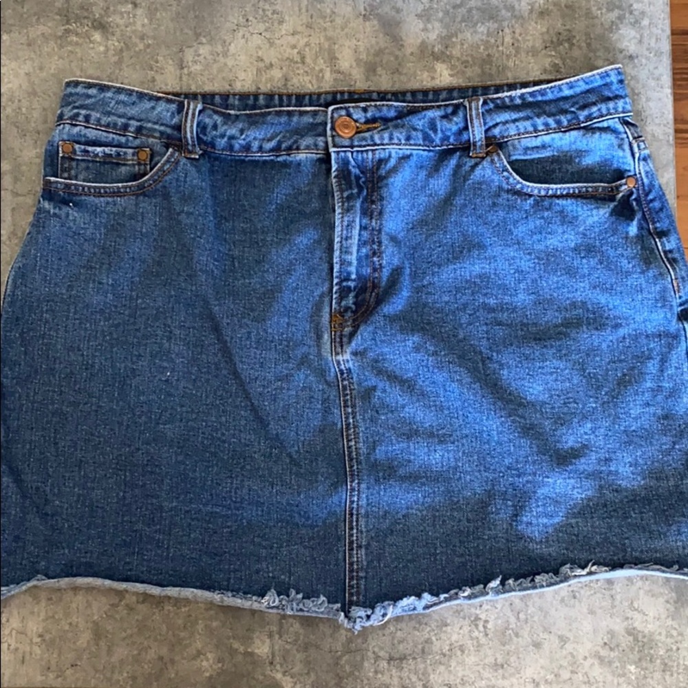 Forever 21 skirt